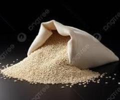 هل تبحث عن الجودة، الثقة، والتوريد المستمر لأجود أنواع السمسم الأبيض والذهبي السوداني؟