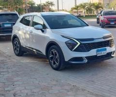 Rent a Sportage Limousine: The Best for Tourism & VIP Airport Service