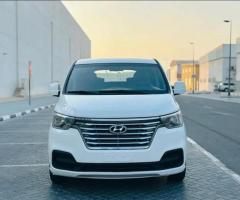 إيجار هيونداي H1 بالسائق – راحة العائلة تبدأ من هنا