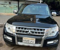 إيجار باجيرو: فخامة القيادة مع سائق خاص.