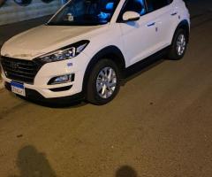 إيجار هيونداي توسان بالسائق لمناسباتك الخاصة.