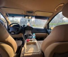 ايجار هيونداي H1 العائلية للسفر