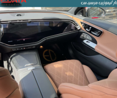 إيجار مرسيدس E200: فخامة لا تُضاهى، تجعل السائق يتألق في كل مشوار.