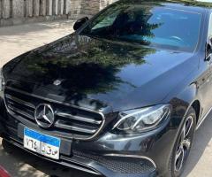 إيجار مرسيدس E200 2020 للسفر والمشاوير من تورزم تورز