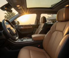 إيجار جيتور X90 بالسائق: رحلات عمل أو عائلية، أنت فقط استرخِ واستمتع.
