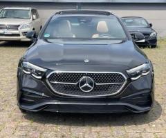 ايجار مرسيدس E200 موديل 2025 من وإلى المطار مع خدمة ليموزين