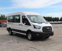 ايجار فورد ترانزيت مع سائق لنقل مريح من وإلى المطار