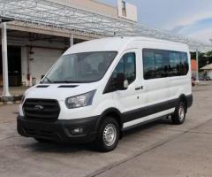 ايجار فورد ترانزيت مع سائق لنقل مريح من وإلى المطار