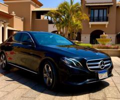 إيجار سيارة مرسيدس E200 بالسائق لأعمالك وتنقلاتك الهامة.