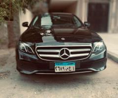 إيجار مرسيدس E200 لخدمة الليموزين الفاخرة من وإلى المطار من تورزم تورز