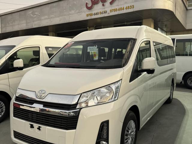 إيجار ميكروباص 14 راكب: الحل العملي لتنقلاتك الجماعية ورحلات السفر المريحة