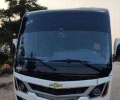 إيجار أتوبيس شيفروليه 33 راكب للرحلات والسفر