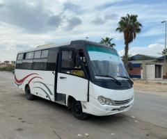 إيجار أتوبيس ميتسوبيشي (28 راكب) للرحلات والجولات السياحية