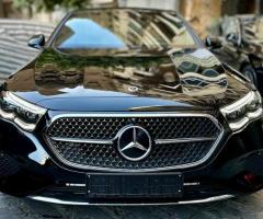 إيجار مرسيدس E200 ليموزين (خدمة الـ VIP والتنقلات الفاخرة)