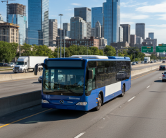 تجربة VIP على الطريق: باص مرسيدس 50 راكب. ليس مجرد نقل، بل رفاهية متكاملة.