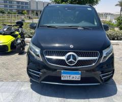 إيجار مرسيدس فيانو ليموزين VIP - صالون متنقل لأصحاب الذوق الرفيع