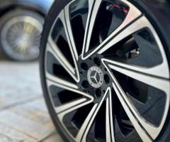 إيجار مرسيدس E200 موديل 2025 لخدمات الليموزين