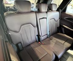 إيجار سيارة جيتور X90 (7 ركاب) للسفر العائلي