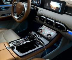 إيجار سيارة جيتور X90 (7 ركاب) للسفر العائلي