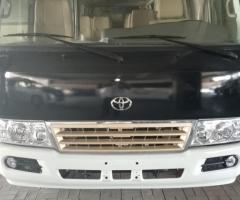 ايجار تويوتا كوستر 21 راكب – مكيف بالكامل من شركة ليموزين نصّار!