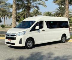 إيجار تويوتا هايس 13 راكب – خصومات تصل إلى 25% من ليموزين نصار!