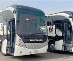 إيجار أتوبيس 50 راكب بالسائق: حجز الأتوبيسات الفاخرة لـ 50 شخص بخدمة السائق.