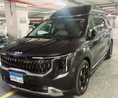 ايجار كيا كرنفال العائلية للسفر