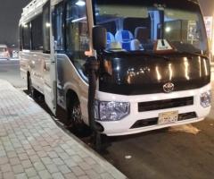 إيجار تويوتا كوستر أفضل خيار للسفر السياحي المريح في الطقس البارد بالسائق.