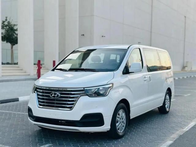 ايجار سياره اتش وان 7 راكب موديل 2025 بالسائق