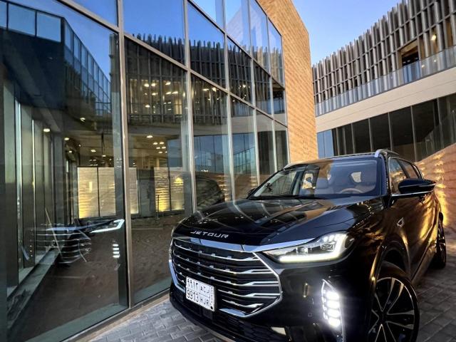 إيجار ليموزين جيتور X90 بالسائق