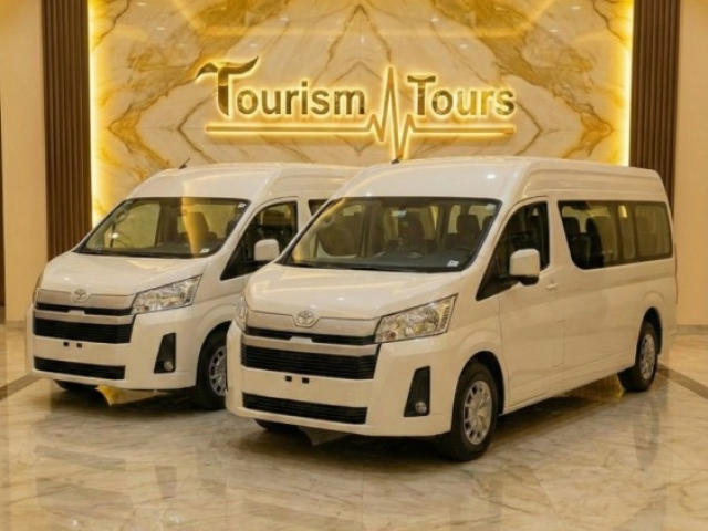 ايجار ميكروباص سياحي تويوتا هاي اي اس 14 راكب