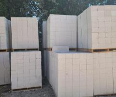 طوب ابيض رغوي وخفيف