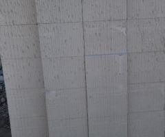 طوب ابيض رغوي وخفيف