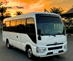 الفخامة في كل مقعد.. إيجار تويوتا كوستر 21 راكب VIP!