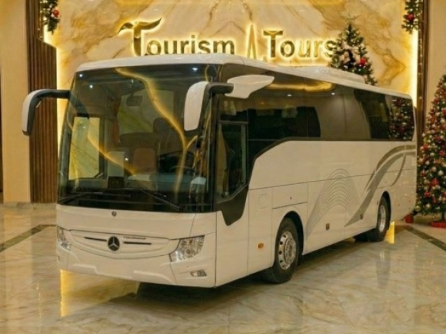 ايجار اتوبيس مرسيدس 50 راكب للسفر والرحالات