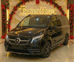 رحلتك العائلية برقيّ مرسيدس.. إيجار فيانو VIP 7 راكب!