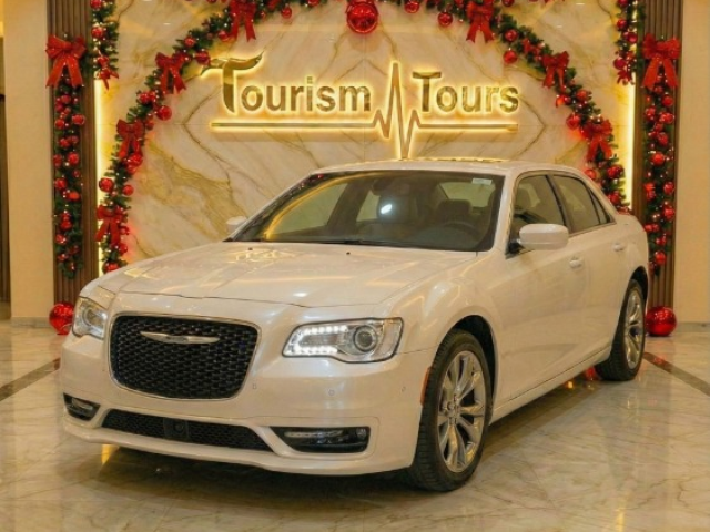 ليلة العمر محتاجة هيبة الكرايسلر.. إيجار ليموزين زفاف ملكي!