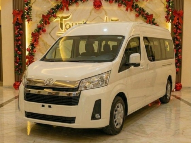 سافر بأمان وراحة.. إيجار تويوتا هاي اس 14 راكب (سقف عالي)!