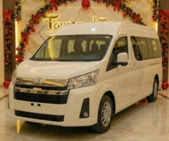 سافر بأمان وراحة.. إيجار تويوتا هاي اس 14 راكب (سقف عالي)!