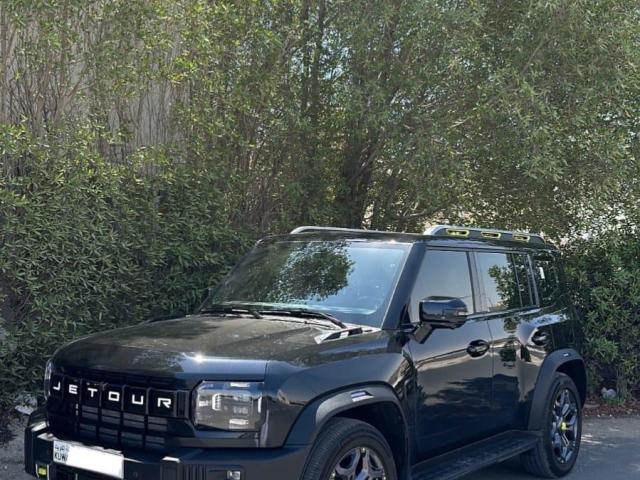 إيجار جيتور T2 بالسائق: ابدأ عامك الجديد بمغامرة وتوفير لا يُقاوم.