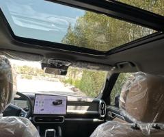 إيجار جيتور T2 بالسائق: ابدأ عامك الجديد بمغامرة وتوفير لا يُقاوم.