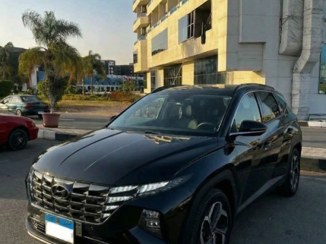 شياكة الطريق وقوة الأداء.. إيجار هيونداي توسان الجديدة!