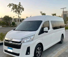 رحلتك أسهل مع العيلة والصحاب.. إيجار تويوتا هايس 14 راكب!