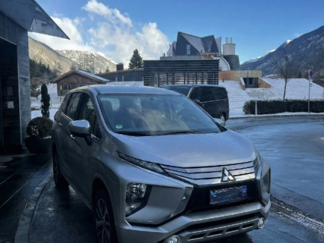 سافر ببراح واللمّة كسبانة.. إيجار ميتسوبيشي إكسباندر 7 راكب!