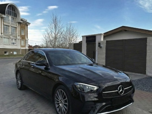 فخامة المستقبل بين يديك.. إيجار مرسيدس E200 موديل 2023!