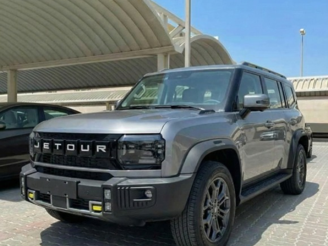 استعد للمغامرة الحقيقية.. إيجار جيتور T2 لرحلات السفاري!