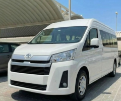 الراحة اليابانية في كل طريق.. إيجار تويوتا هايس 14 راكب!