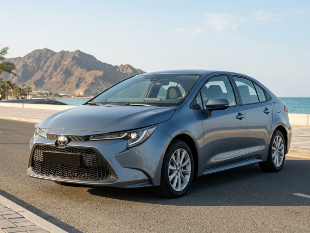 فخامة وراحة في انتظارك.. استأجر تويوتا كورولا 2024 مع سائق محترف من تورست ترافيل! ????✨