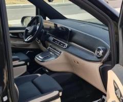 ايجار مرسيدس فيانو VIP.. مكتبك المتنقل الأكثر رفاهية في مصر!