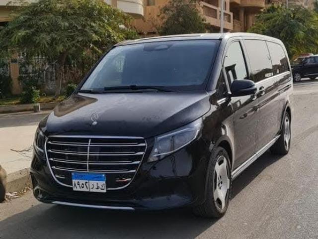 إيجار مرسيدس فيانو 2024 فخامة  رفيقك المثالي مع 